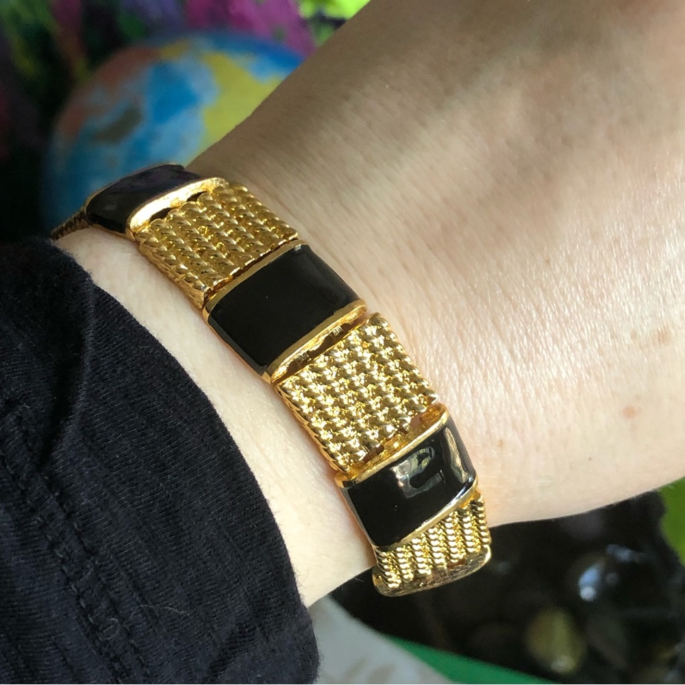 Vintage 80s textured gold with black enamel link bracelet